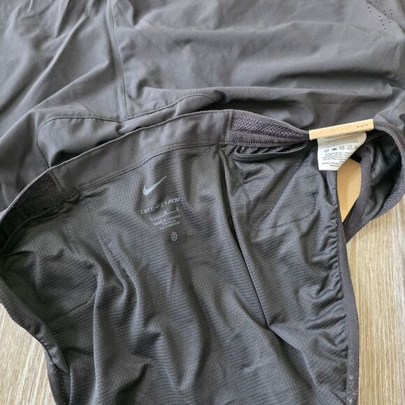 Nike Aeroswift 4" Dri-FIT ADV Running Shorts Men's Large Black White FN3352-010 - Picture 10 of 16